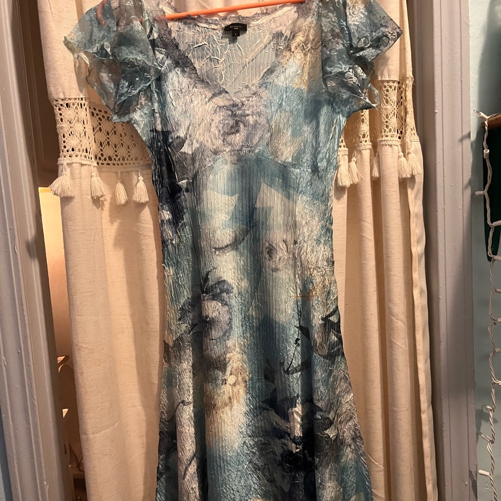 Elegant lacy Blue Floral Dress